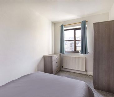 1 bedroom semi-detached house to rent - Photo 3