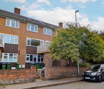 Derwent Street, London, SE10 - Photo 1