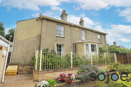 2 bedroom maisonette to rent - Photo 5