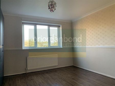 4 bedroom terraced house to rent - Photo 5