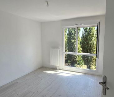 Location Appartement 3 pièces 64m² VALENCIENNES 59300 - Photo 2
