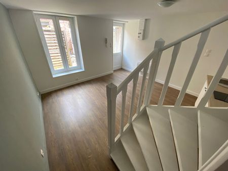 À LOUER – T2 duplex de 33 m², Rue Pierre Legrand – LILLE-FIVES réf 5890 - Photo 5