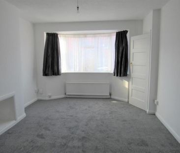 Buckhurst Avenue, Carshalton, SM5 1PF - Photo 5