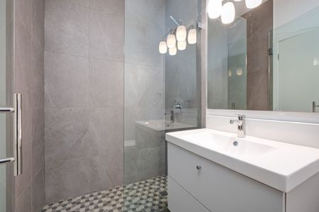 For Lease - 506 Scarborough Road Unit# Main Floor, Toronto, Ontario - Photo 5