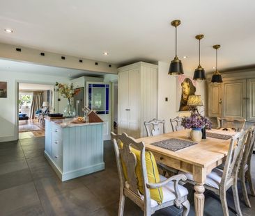 3 bedroom semi-detached house to rent - Photo 6