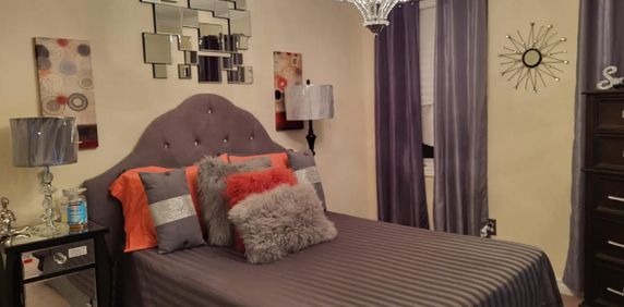 For Lease - 2757 William Jackson Drive, Pickering, Ontario - Photo 2