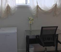 A PRIVATE ROOM FOR RENT, AVAILABLE IMMEDIATELY - Photo 1