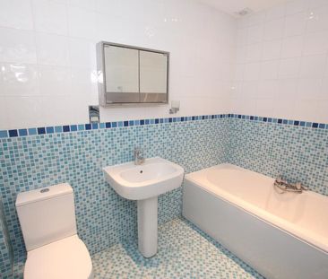 2 bedroom apartment to rent - Photo 6