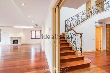 Alquiler de dúplex en Calle de la Bendición de Campos - Photo 5