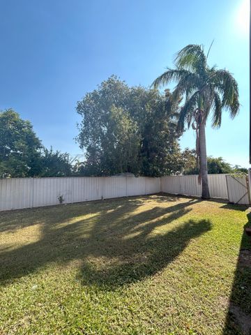 LOVELY & EASY 2 BEDROOM 1 BATHROOM TOWNHOUSE IN KIRWAN - Photo 2
