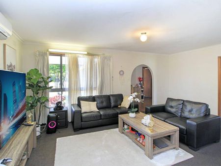 MAGIC ON MORONEY - Photo 4