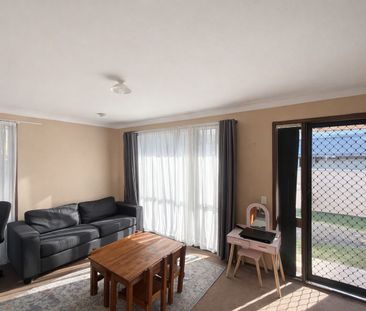 3 Bedroom Home in Perfect Location! - Photo 1