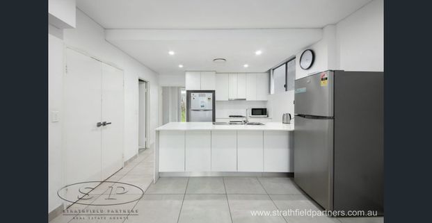 Luxury spacious home - Photo 1