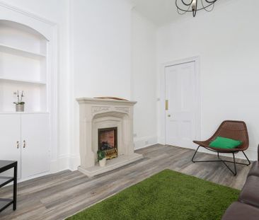 2 bedroom terraced house to rent - Photo 4