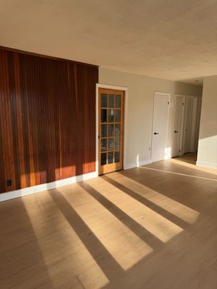 For Lease - 35 Nisbet Drive, Aurora, Ontario - Photo 1