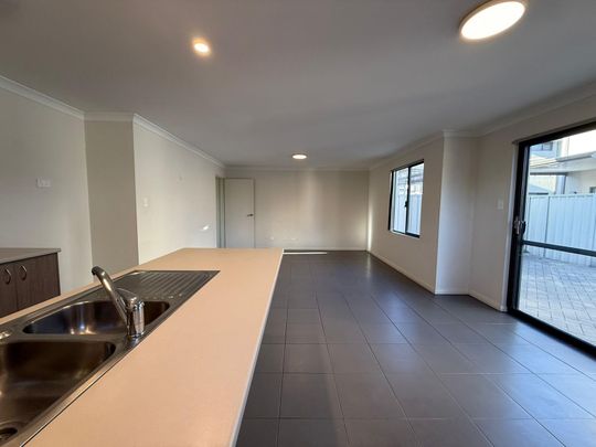 Top Locale Midvale Townhouse AVAILABLE FOR RENT NOW! - Photo 1