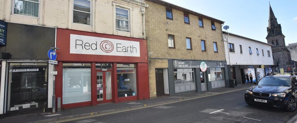 2 bedroom flat to rent - Photo 1