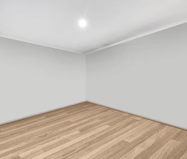 Welcome to 25 Tyquin Street, LavertoN - Photo 4