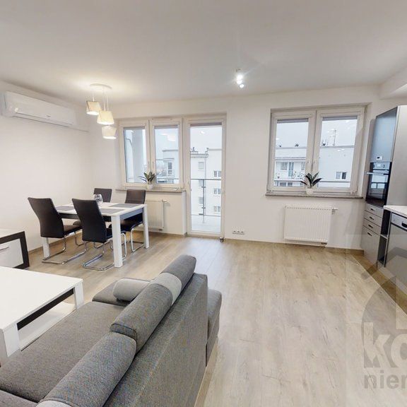 Dobry standard! 3 pokoje, klimatyzacja, parking - Фото 1