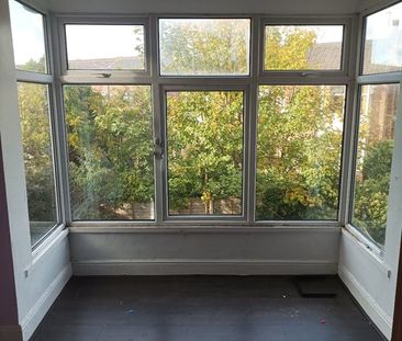 3 Bed Semi-Detached House, Manchester, M16 - Photo 5