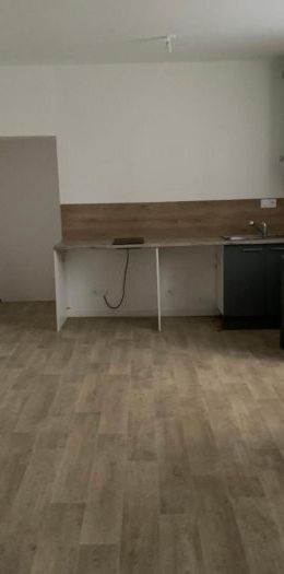 Appartement à louer, 2 pièces - Bouchemaine 49080 - Photo 1