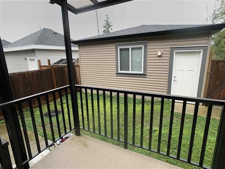 Gorgeous Home in the Heart of Willoughby Heights! - Photo 3