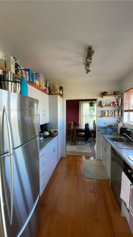 Spacious Family Home - Photo 3