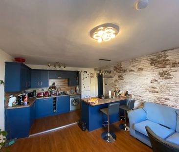 2 Bed Flat, Ardmillan Terrace, EH11 - Photo 2