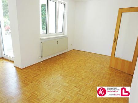 Helle Erdgeschoßwohnung mit Loggia und Tiefgarage - Photo 4