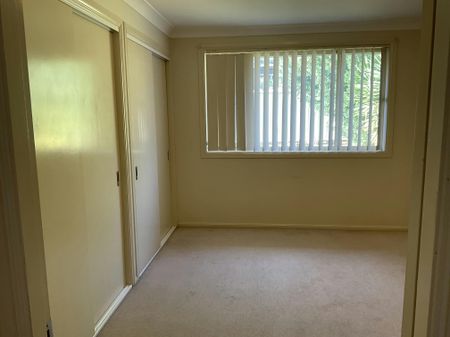 THREE BEDROOM OXLEY VALE TAMWORTH - Photo 5