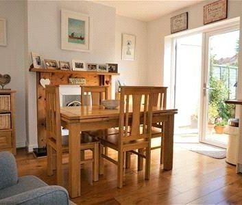 2 bedroom terraced house to rent - Photo 2