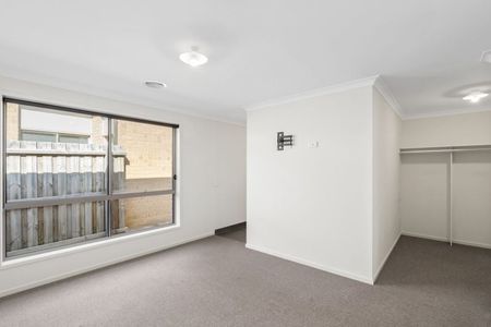 19 Decourcy Way, Armstrong Creek - Photo 3