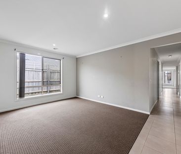 23 Currawong Crescent, Pakenham VIC 3810 - House For Rent | Domain - Photo 5