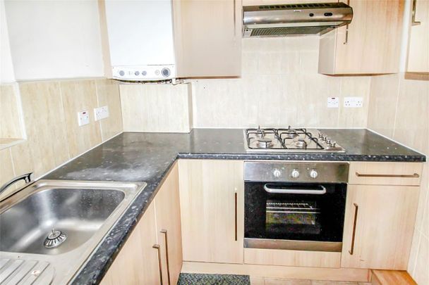 Makepeace Road, Northolt, UB5 - Photo 1