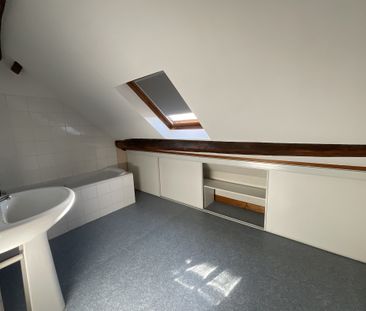 Location Appartement 4 pièces 98m² BOURGES 18000 - Photo 5