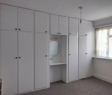 3 Bed Terraced House, Capthorne Avenue, HA2 - Photo 4