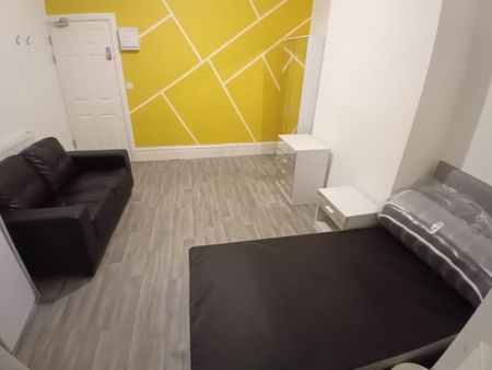 Vickers Road, Sheffield - Photo 2