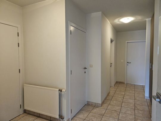 Appartement met 2 slaapkamers, terras en staanplaats - Foto 1