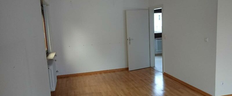 Großzügige 3,5 ZKB-Wohnung mit Westbalkon im 3 FH in Mannheim-Käfertal - Photo 1