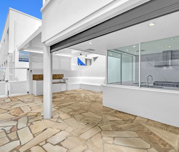 Unit 1/105 Albatross Avenue - Photo 5