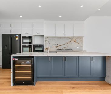 Register to Inspect / Timeless Elegance Meets Contemporary Coastal ... - Photo 2