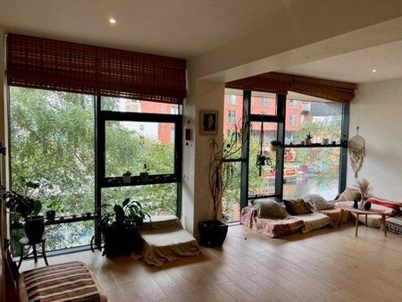 2 bedroom flat to rent - Photo 2