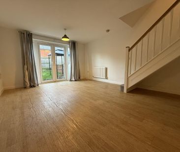 2 bedroom terraced house to rent - Photo 6