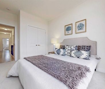 For Lease - 83 Boiton Street, Richmond Hill, Ontario - Photo 6