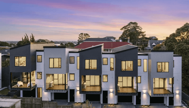 Royal Oak, 4 bedrooms - Photo 1