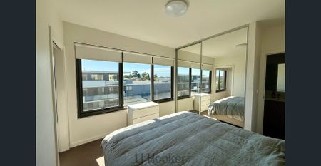 Neat & Convenient 1-Bedroom Unit in Belmont - Photo 2