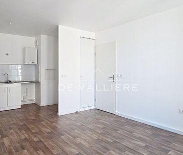 Location Appartement 2 pièces 42m² NANTERRE 92000 - Photo 3