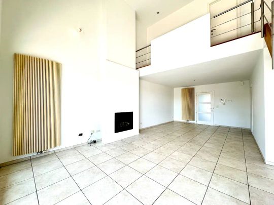 Ruim duplex appartement met 3 slaapkamers in hartje Bilzen-Hoeselt - Foto 1