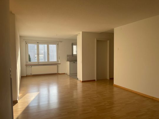 4.5 Zimmer, 92 m², 2. Stock - Photo 1