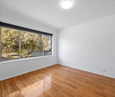 Renovated Comfort with Exceptional Alfresco Living - Photo 4